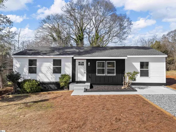 $225,000 | 107 Cottage Street, Lyman, SC 29365