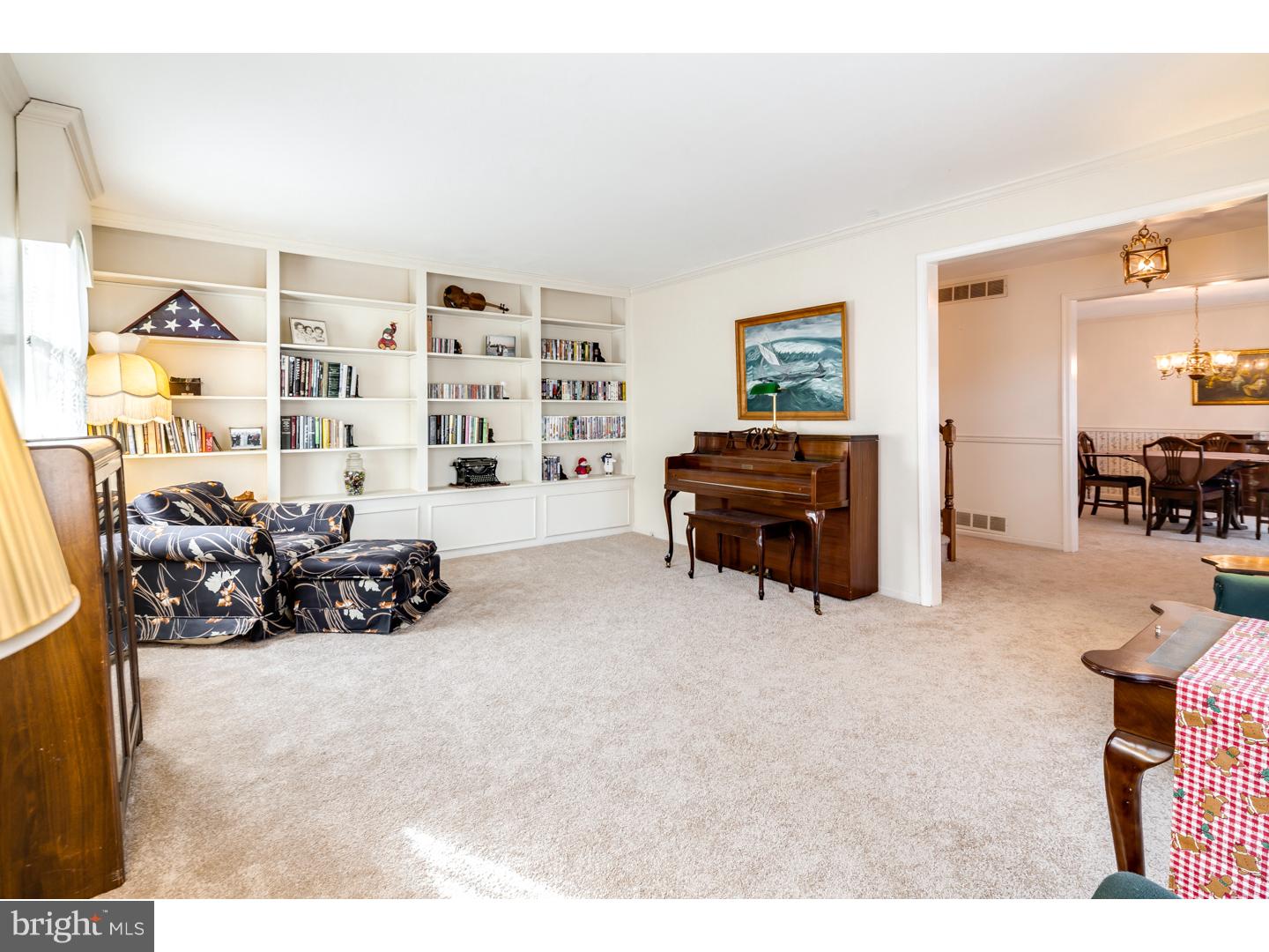 131 Abbey Road Voorhees, NJ 08043 - Photo 3 of 25 Gallery Image 3