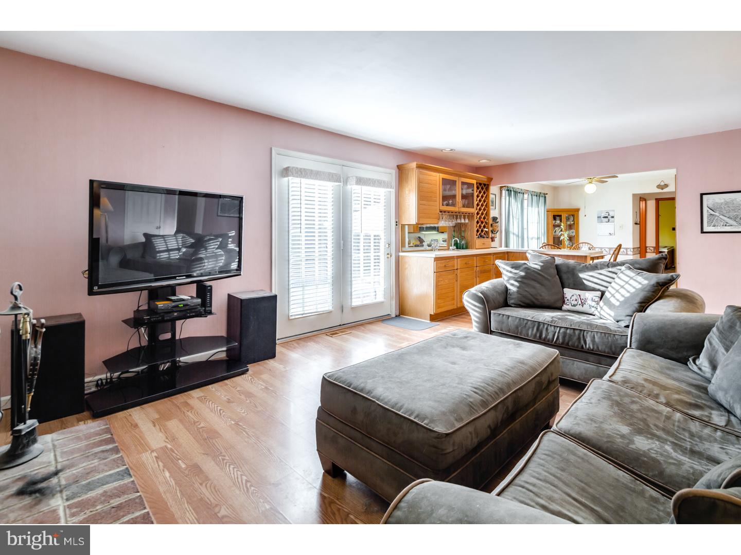 131 Abbey Road Voorhees, NJ 08043 - Photo 8 of 25 Gallery Image 8