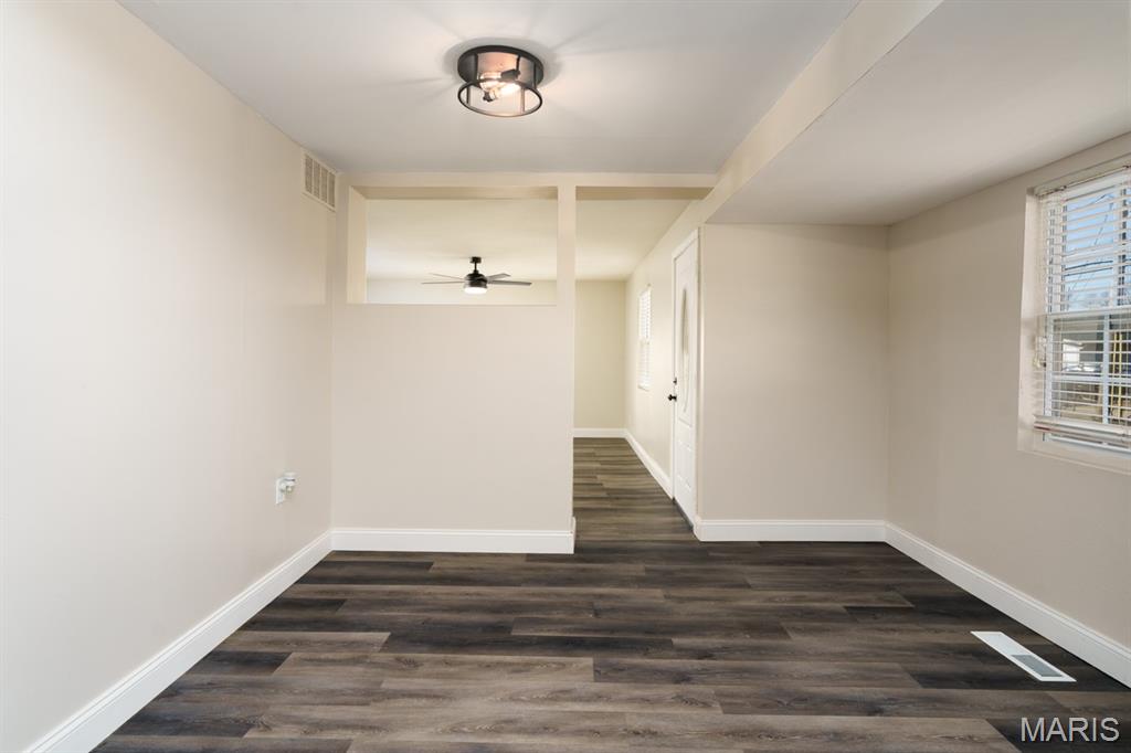 2004 Elm Avenue Granite City, IL 62040 - Photo 13 of 35