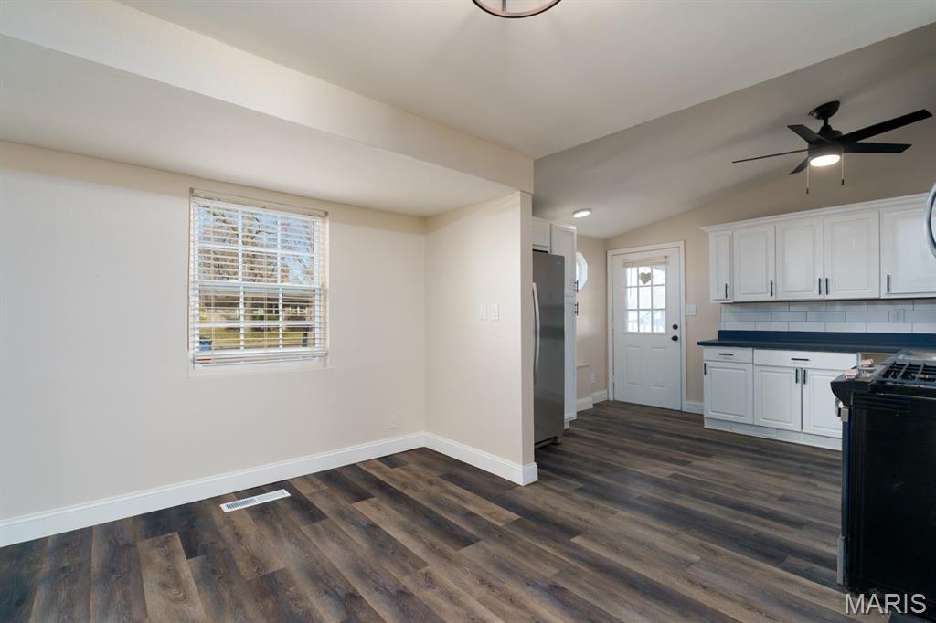 2004 Elm Avenue Granite City, IL 62040 - Photo 16 of 35