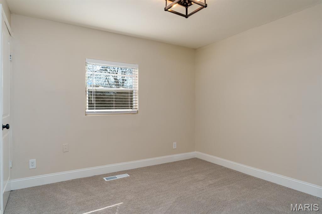 2004 Elm Avenue Granite City, IL 62040 - Photo 26 of 35