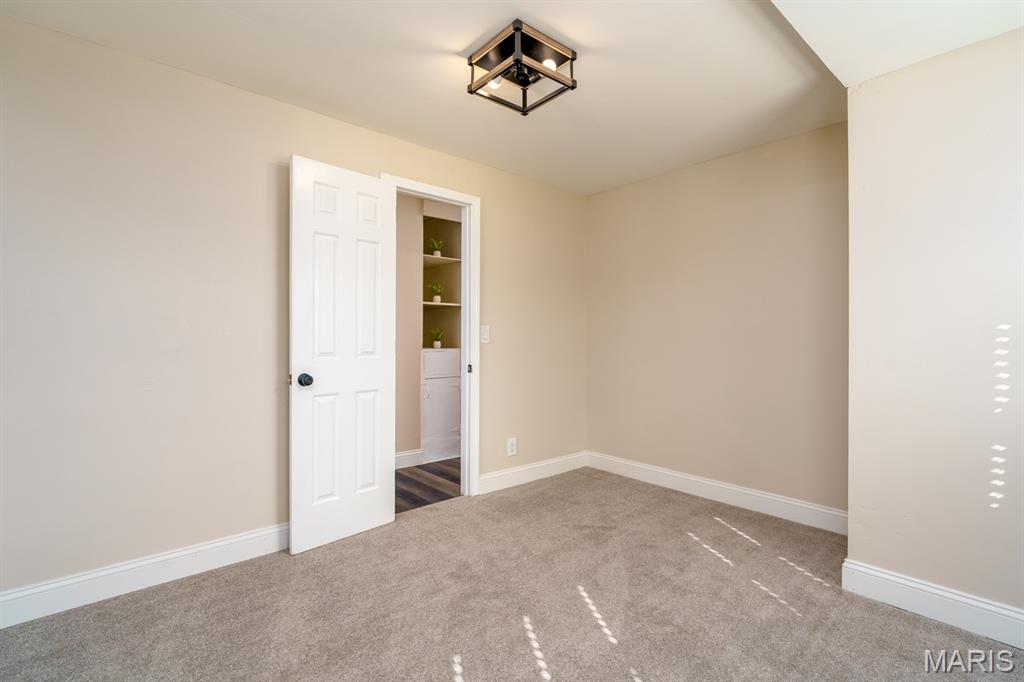 2004 Elm Avenue Granite City, IL 62040 - Photo 32 of 35