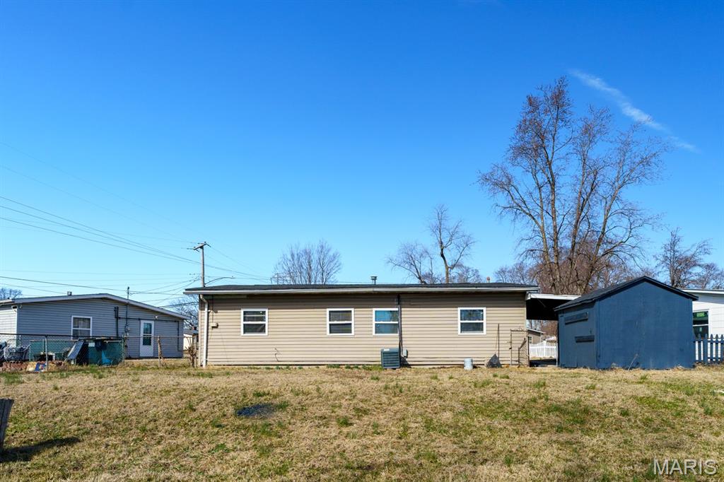 2004 Elm Avenue Granite City, IL 62040 - Photo 6 of 35