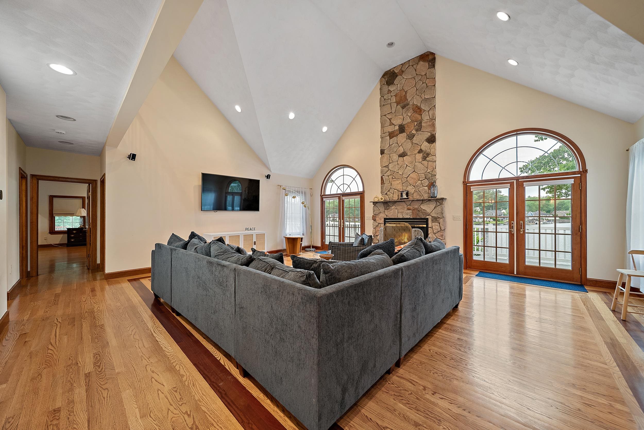 20 Gillis Terrace Salem, NH 03079 - Photo 18 of 59