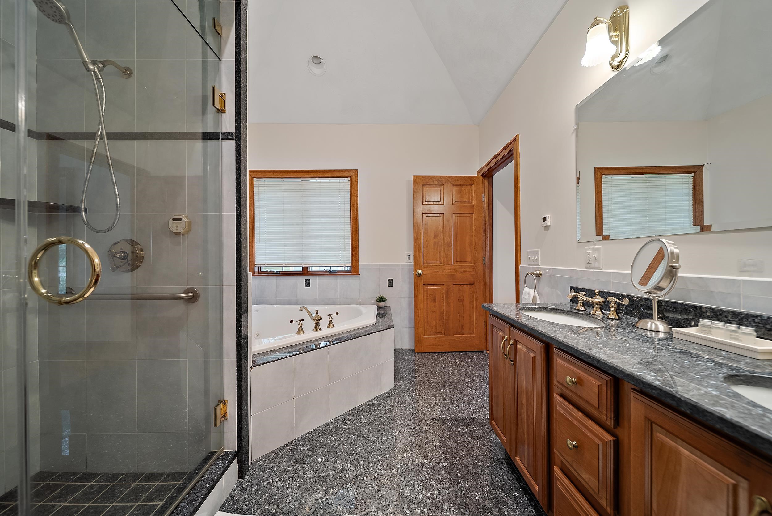 20 Gillis Terrace Salem, NH 03079 - Photo 26 of 59