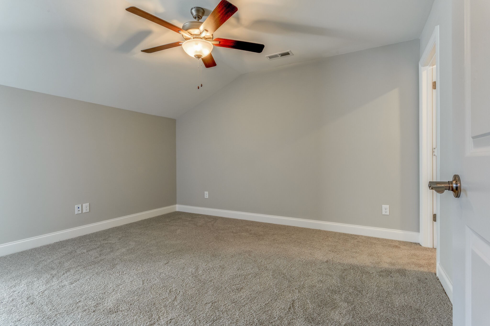 174 Creek Wood Road Manchester, TN 37355 - Photo 19 of 22 Gallery Image 19