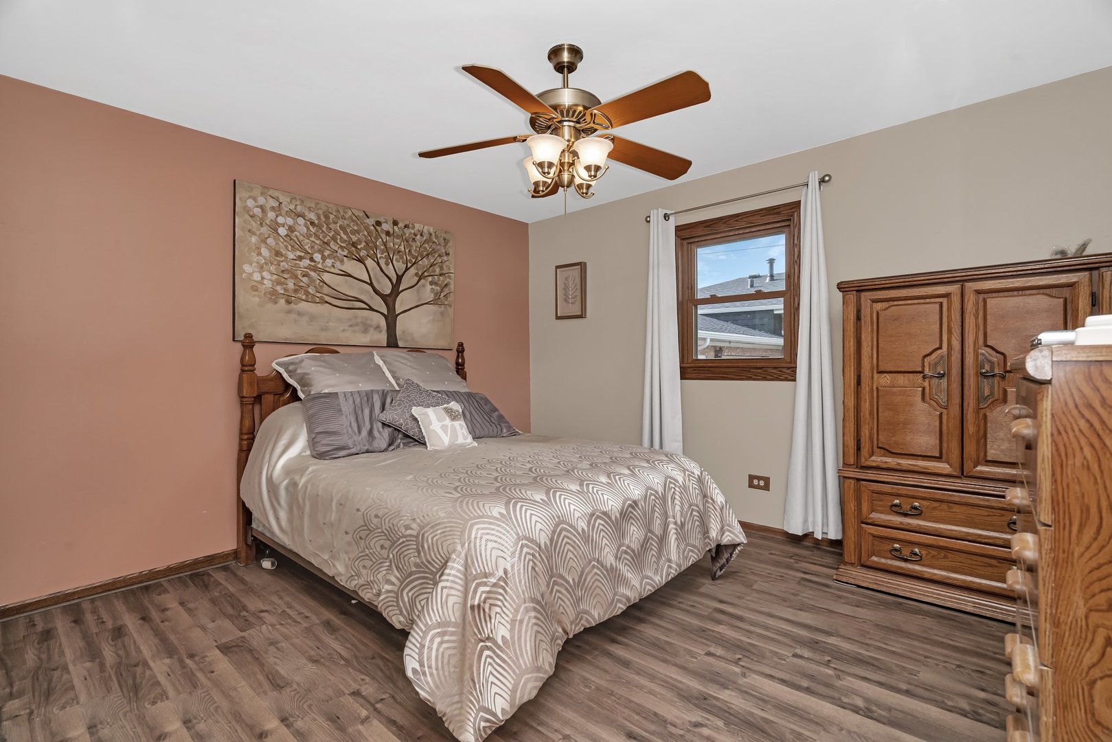 10600 Sycamore Drive Chicago Ridge, IL 60415 - Photo 13 of 35 Gallery Image 13