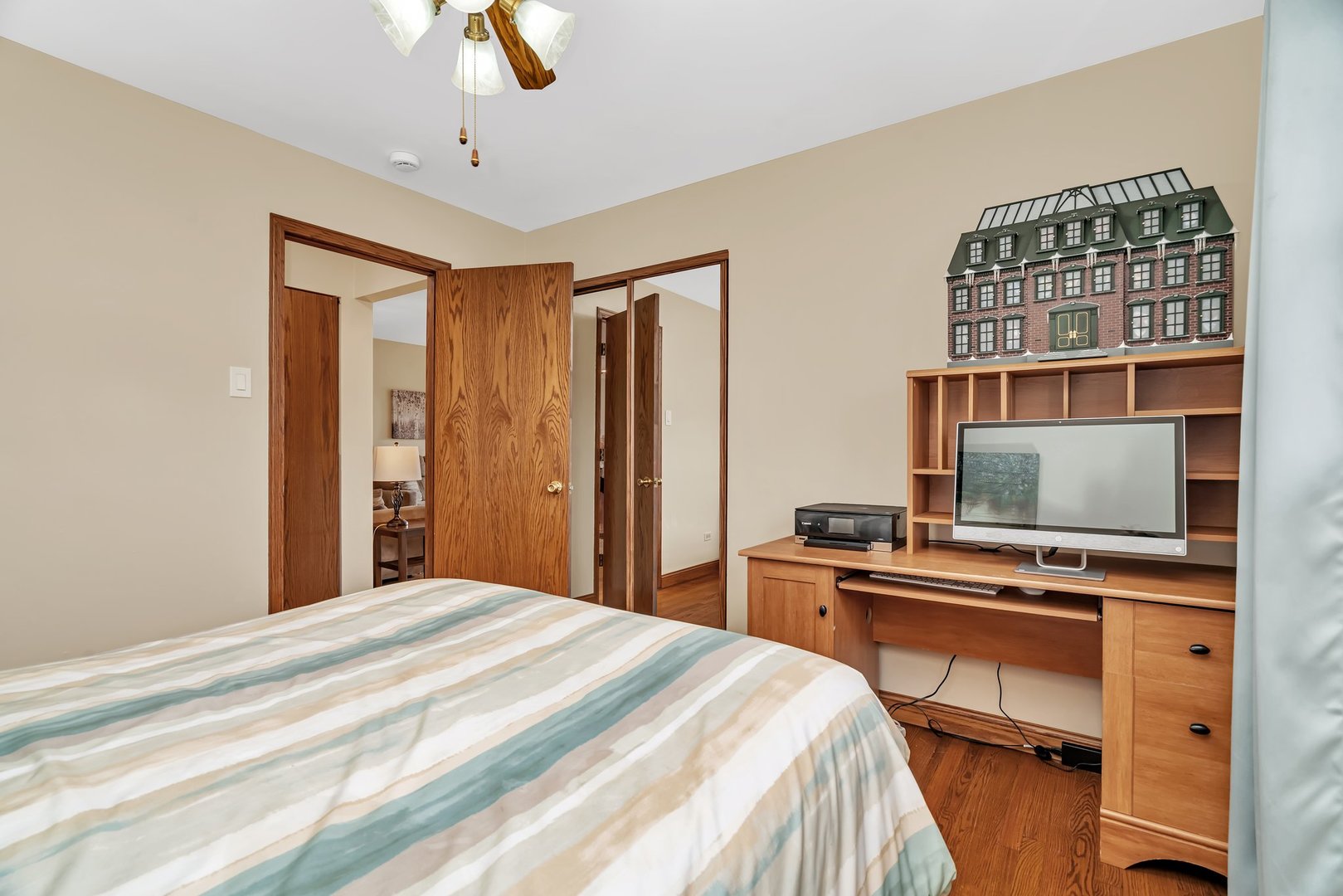 10600 Sycamore Drive Chicago Ridge, IL 60415 - Photo 15 of 35 Gallery Image 15