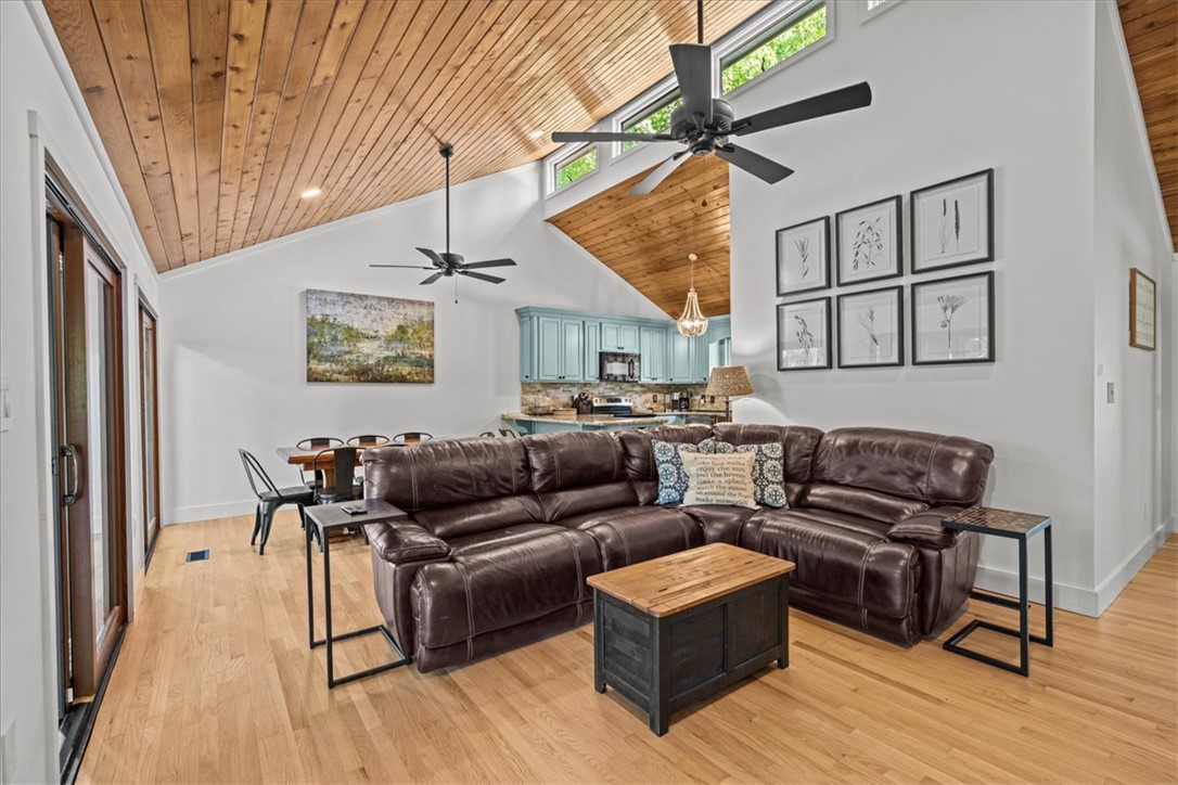 506 Inlet Drive Seneca, SC 29672 - Photo 12 of 50