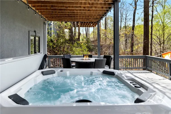 $1,650,000 | 506 Inlet Drive, Seneca, SC 29672