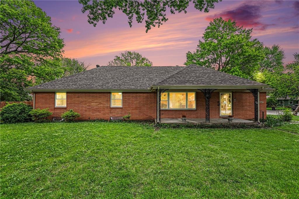 4607 Blue Ridge Boulevard Kansas City, MO 64133 - Photo 1 of 30