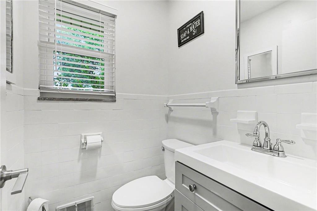 4607 Blue Ridge Boulevard Kansas City, MO 64133 - Photo 11 of 30