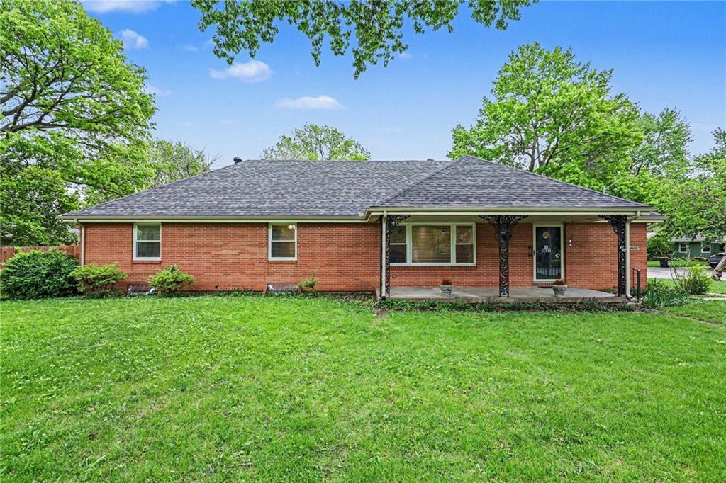 4607 Blue Ridge Boulevard Kansas City, MO 64133 - Photo 3 of 30