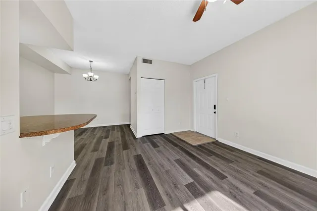 $1,950 | 641 Cypress Lake Boulevard, Unit E18, Pompano Beach, FL 33064