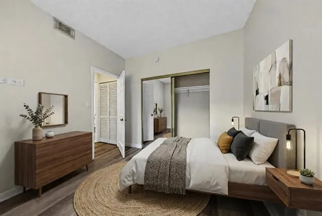 $1,950 | 641 Cypress Lake Boulevard, Unit E18, Pompano Beach, FL 33064