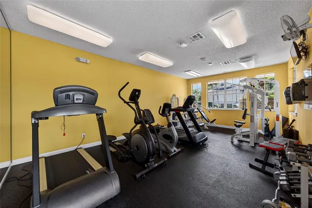 $1,950 | 641 Cypress Lake Boulevard, Unit E18, Pompano Beach, FL 33064