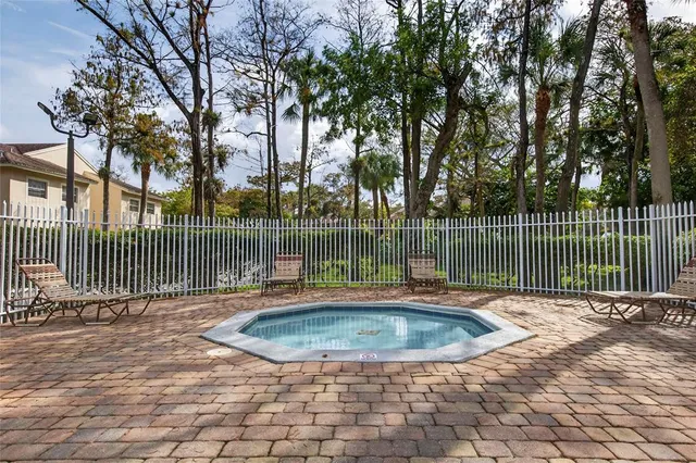 $1,950 | 641 Cypress Lake Boulevard, Unit E18, Pompano Beach, FL 33064