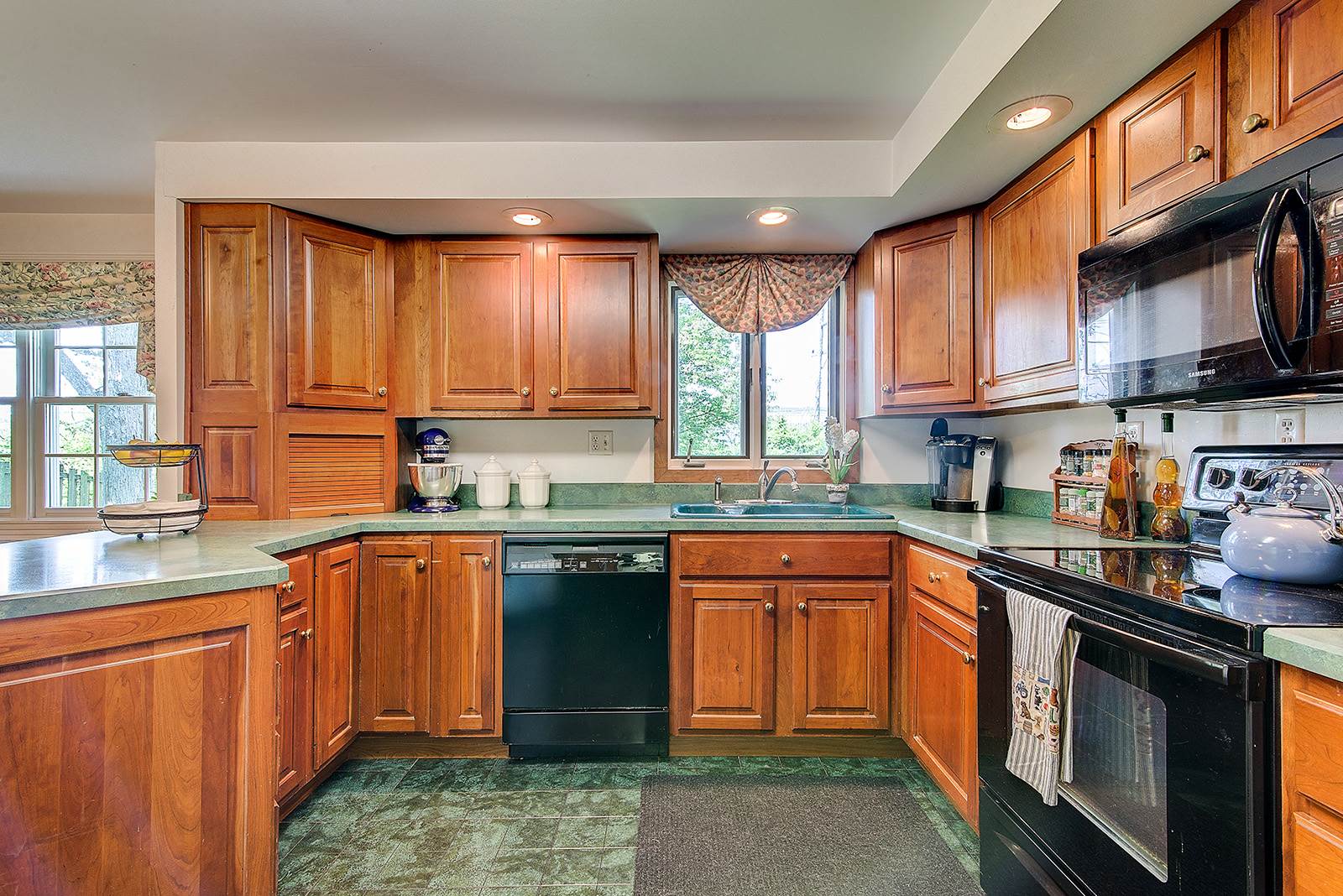 1600 Hemlock Road Lafayette, IN 47905 - Photo 8 of 36