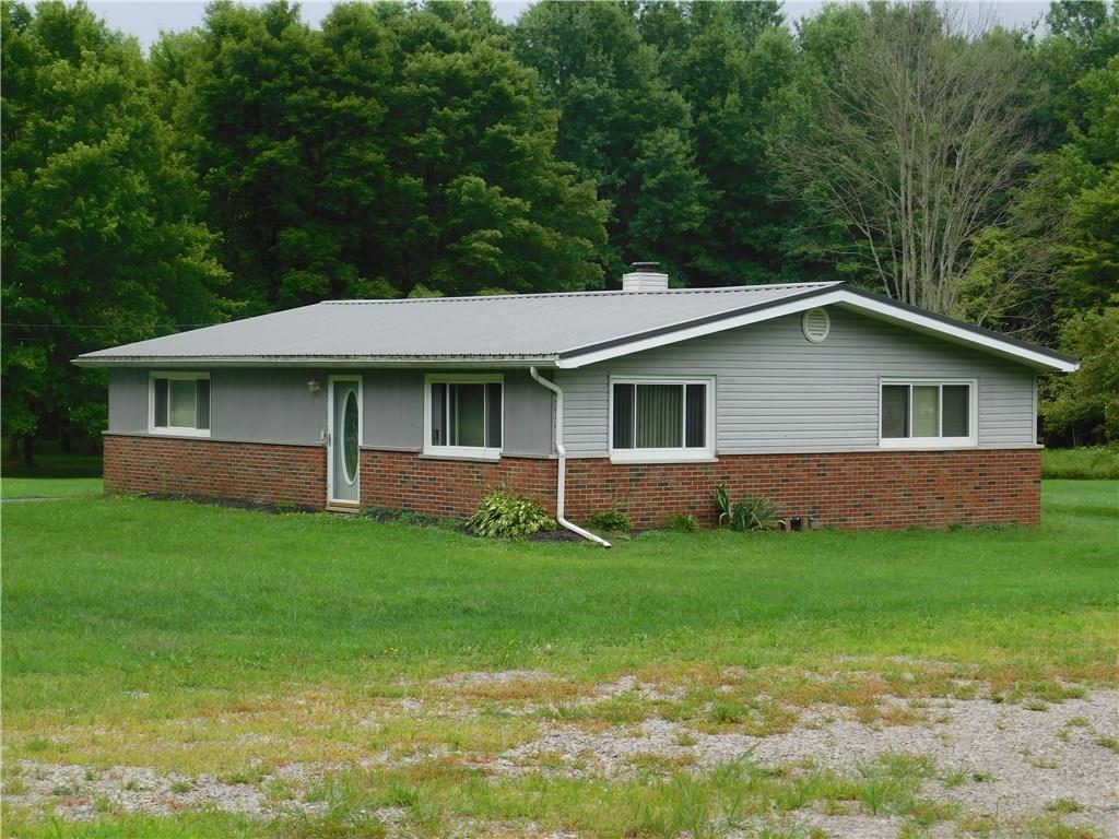 10 Salem Road Greenville, PA 16125 - Photo 2 of 21 HOUSE NEWER STEEL ROOF