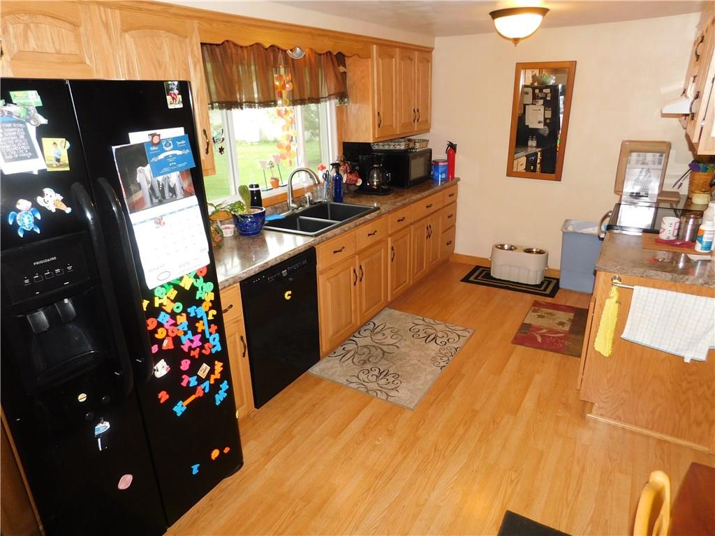 10 Salem Road Greenville, PA 16125 - Photo 7 of 21 KITCHEN