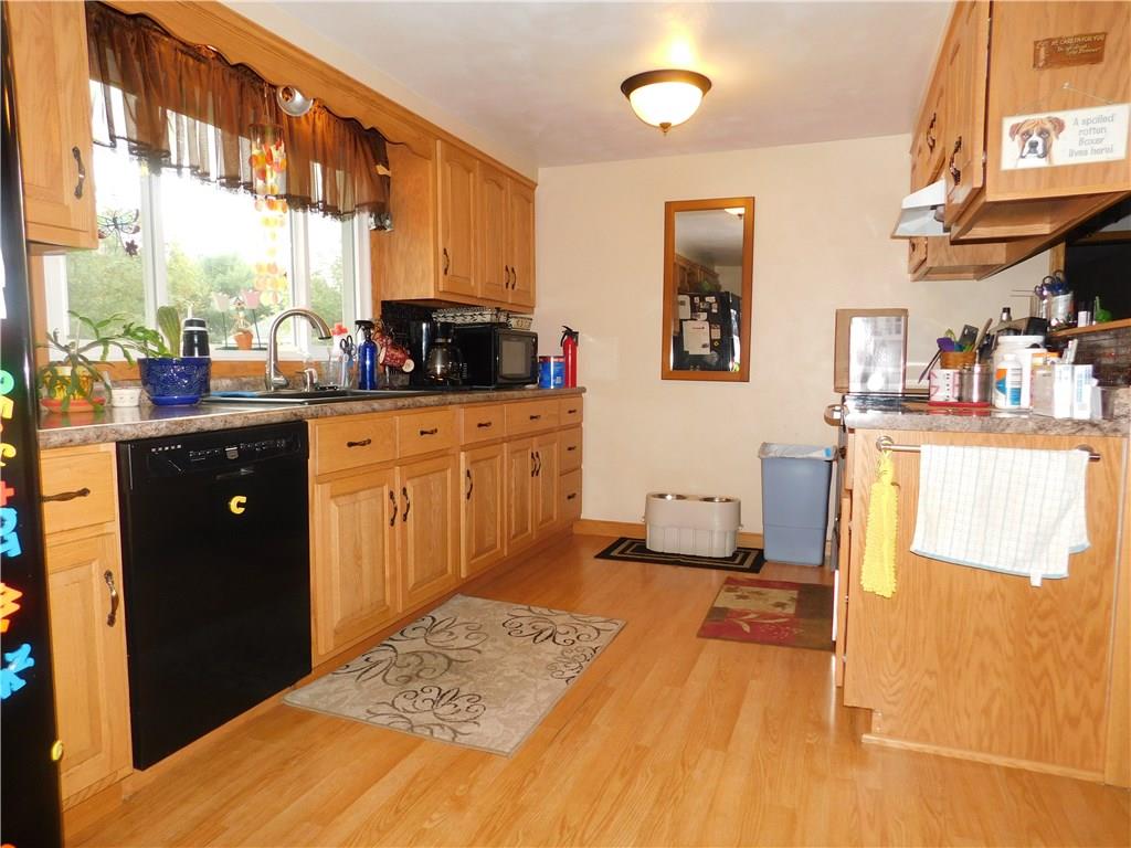 10 Salem Road Greenville, PA 16125 - Photo 8 of 21 KITCHEN