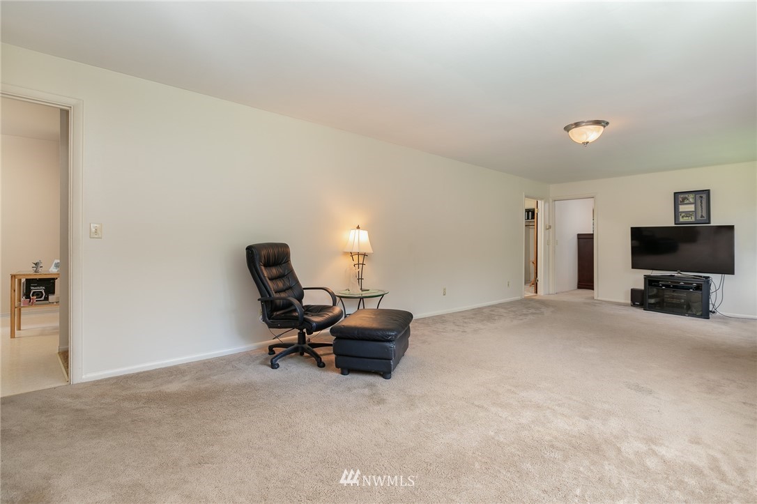13123 Avondale Road Northeast Redmond, WA 98052 - Photo 12 of 21 Gallery Image 12