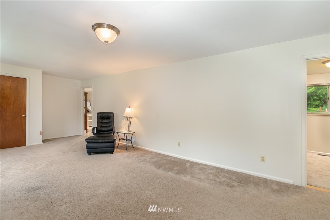 13123 Avondale Road Northeast Redmond, WA 98052 - Photo 14 of 21 Gallery Image 14