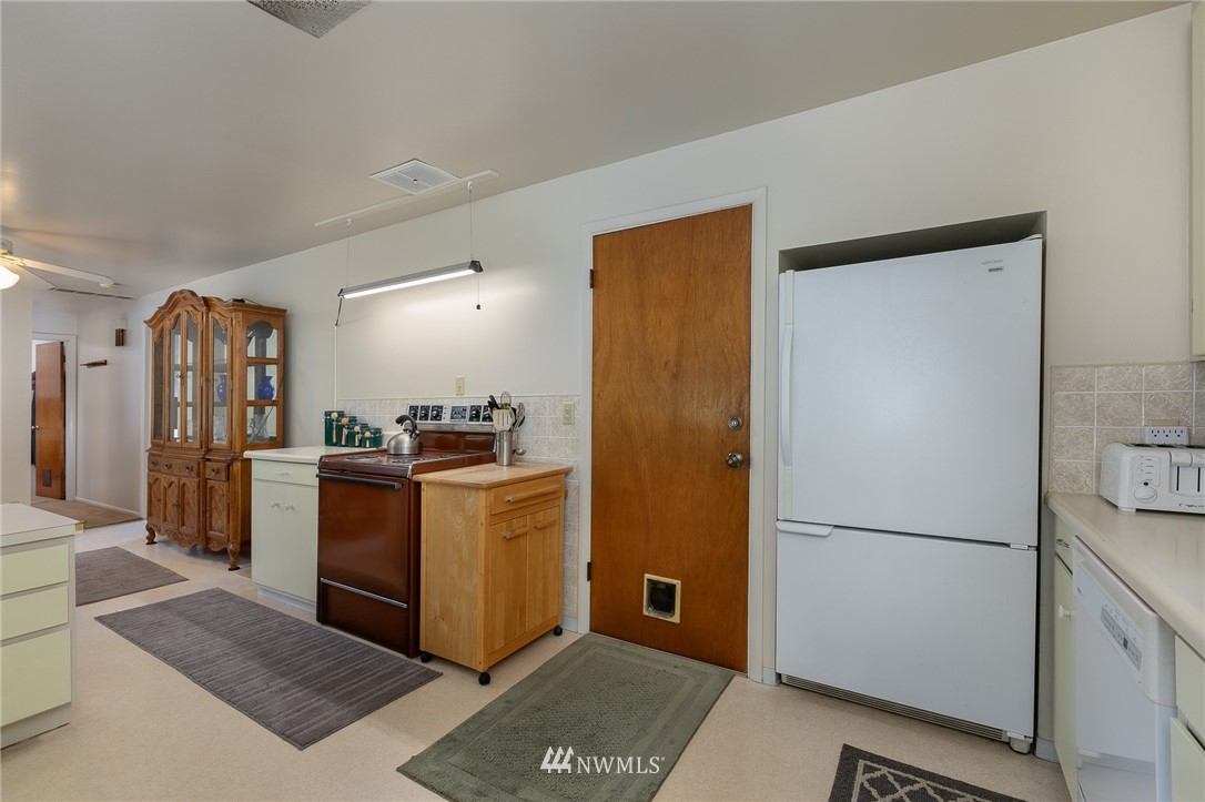 13123 Avondale Road Northeast Redmond, WA 98052 - Photo 8 of 21 Gallery Image 8