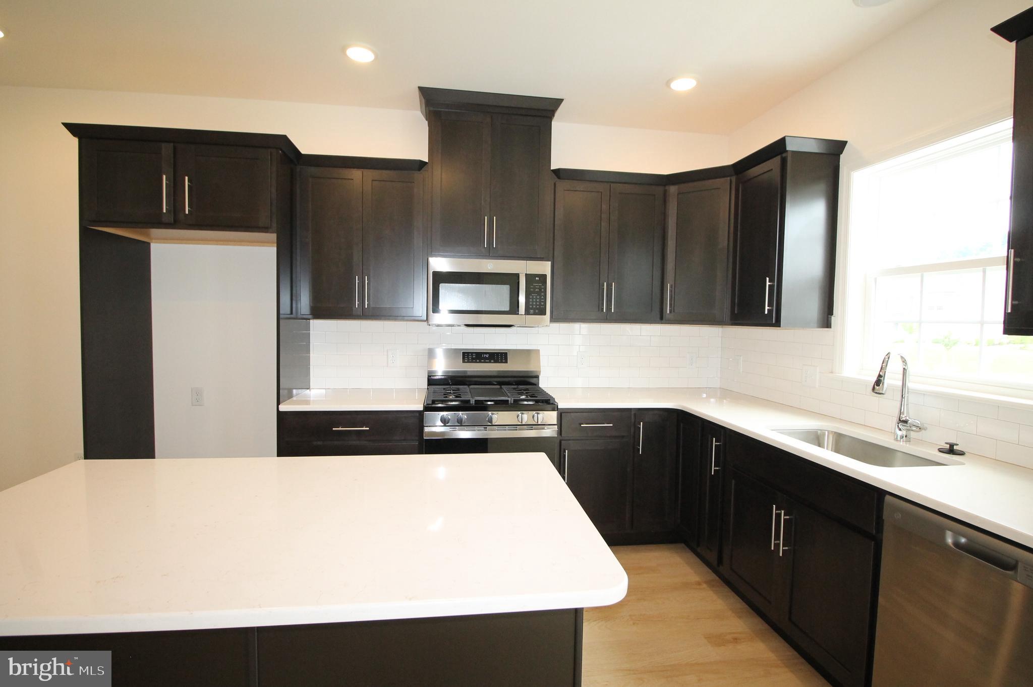 2445 Spring Water Circle Lancaster, PA 17601 - Photo 5 of 22 Kitchen