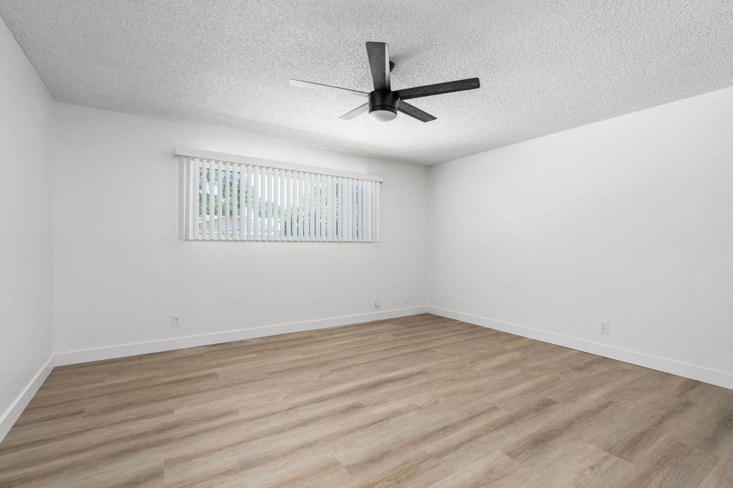 1284 North Riverview Avenue Reedley, CA 93654 - Photo 26 of 40