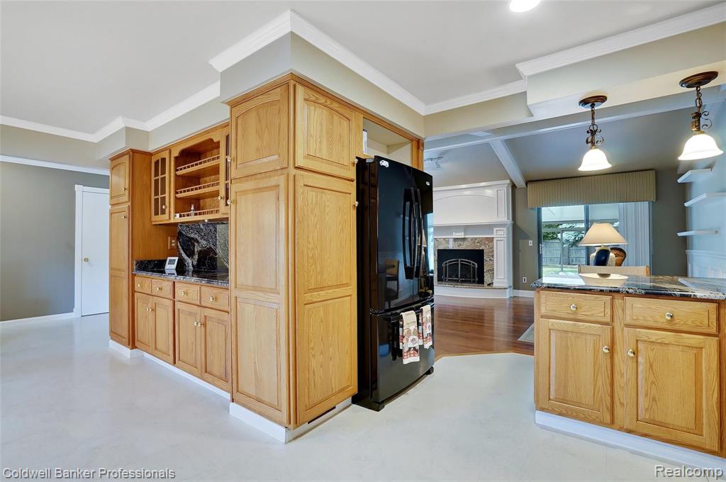 2118 Warrington Road Rochester Hills, MI 48307 - Photo 18 of 50