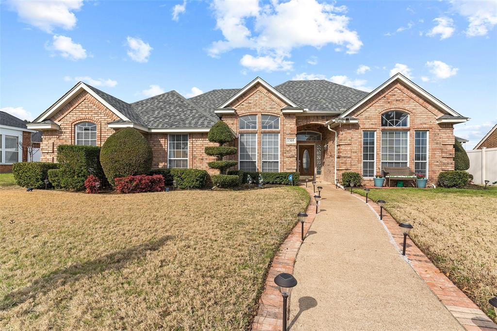 1305 Daventry Drive, DeSoto, TX 75115 Compass