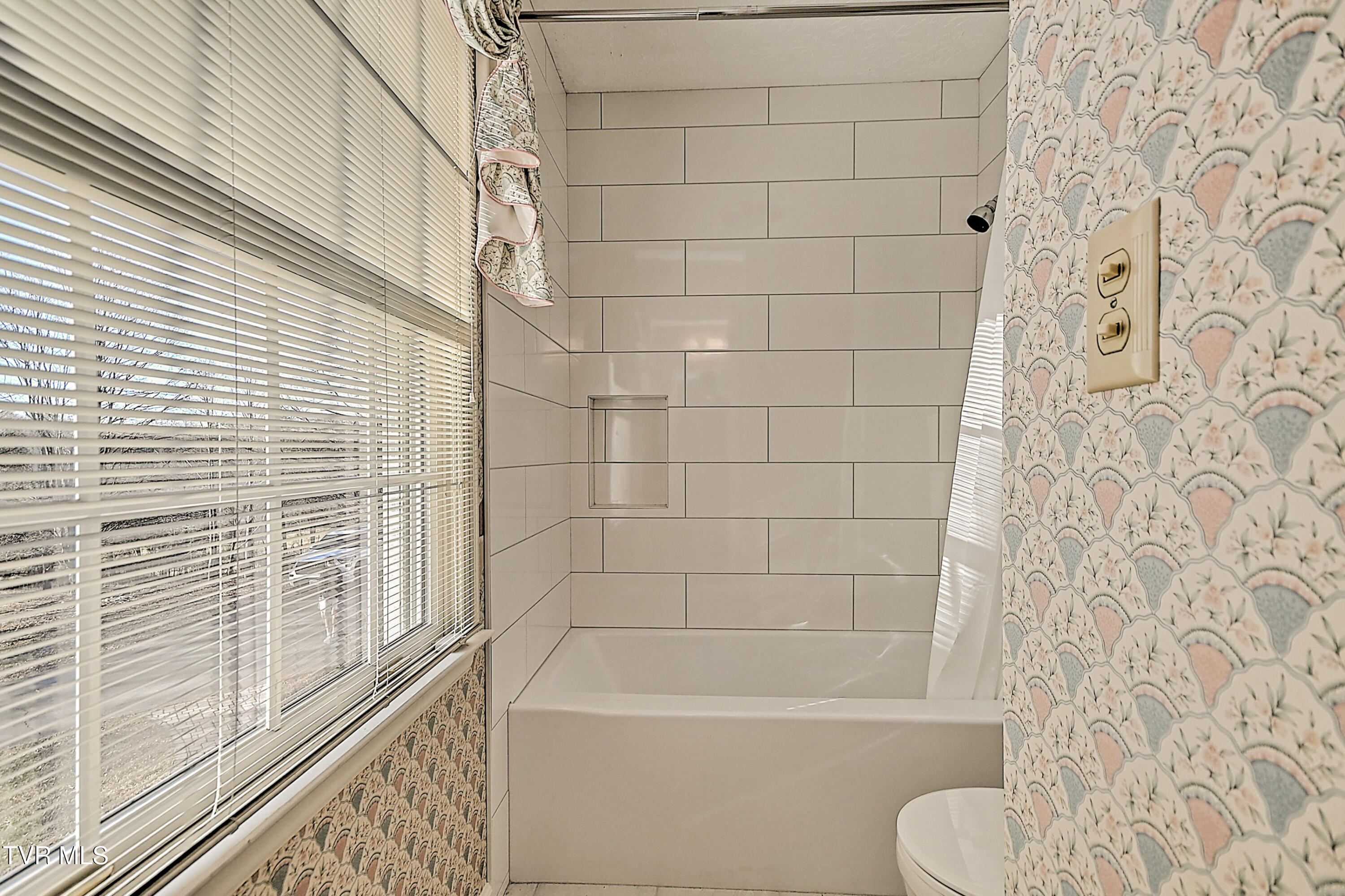 538 Pitt Road Kingsport, TN 37663 - Photo 26 of 52 538 Pitt Rd -23