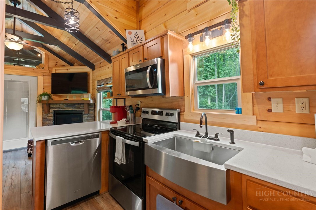 165 John Dotson Road Boone, NC 28607 - Photo 15 of 28