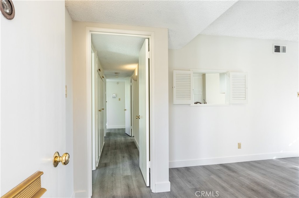 1338 West Cassidy Street Gardena, CA 90248 - Photo 4 of 38