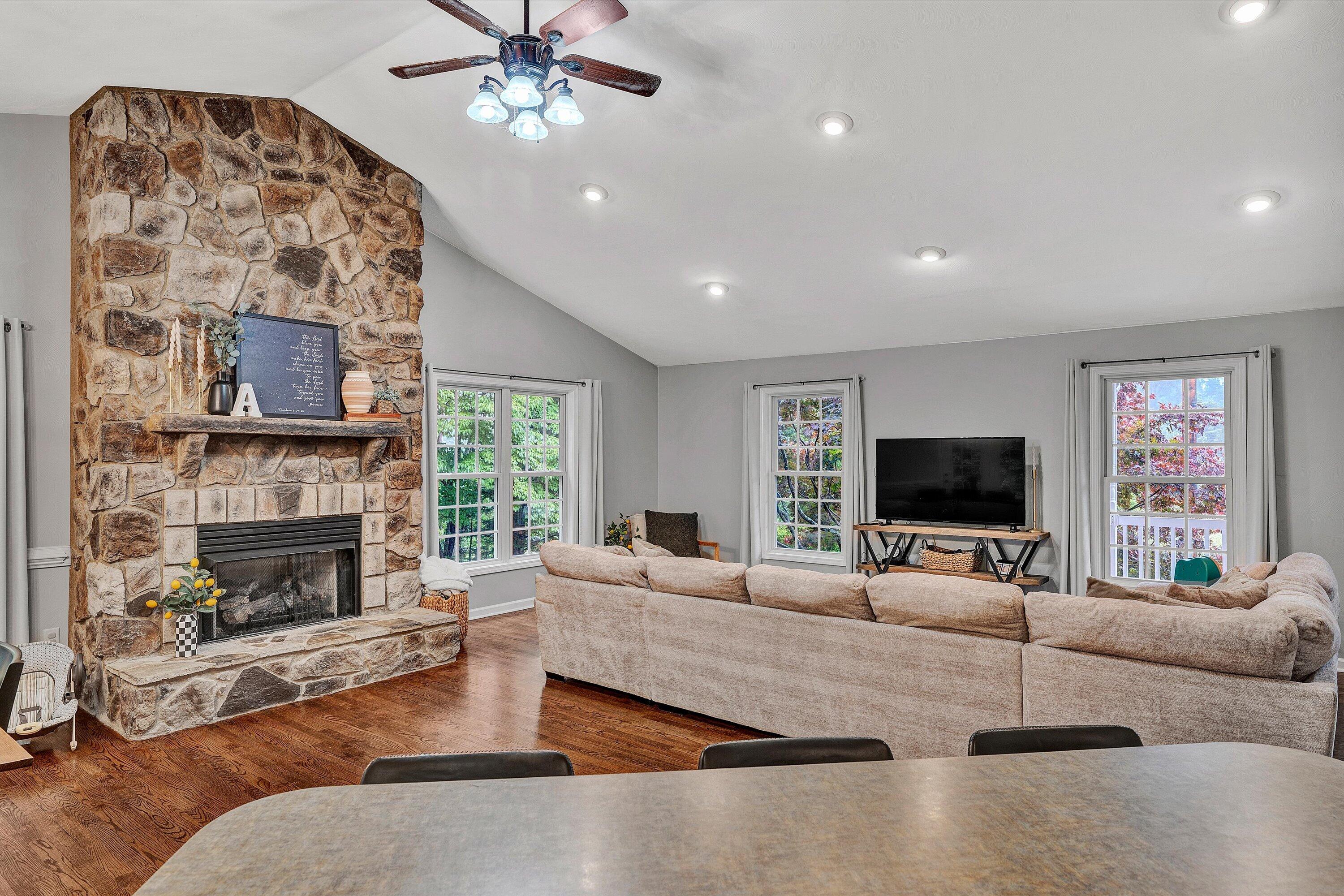 677 Deerfield Road Troutville, VA 24175 - Photo 10 of 48 09-SGP-00394
