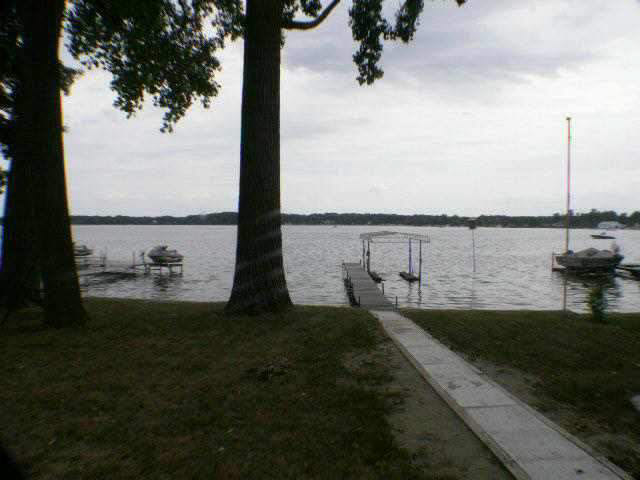 2845 West Sycamore Beach Road Angola, IN 46703 - Photo 7 of 9 Gallery Image 7