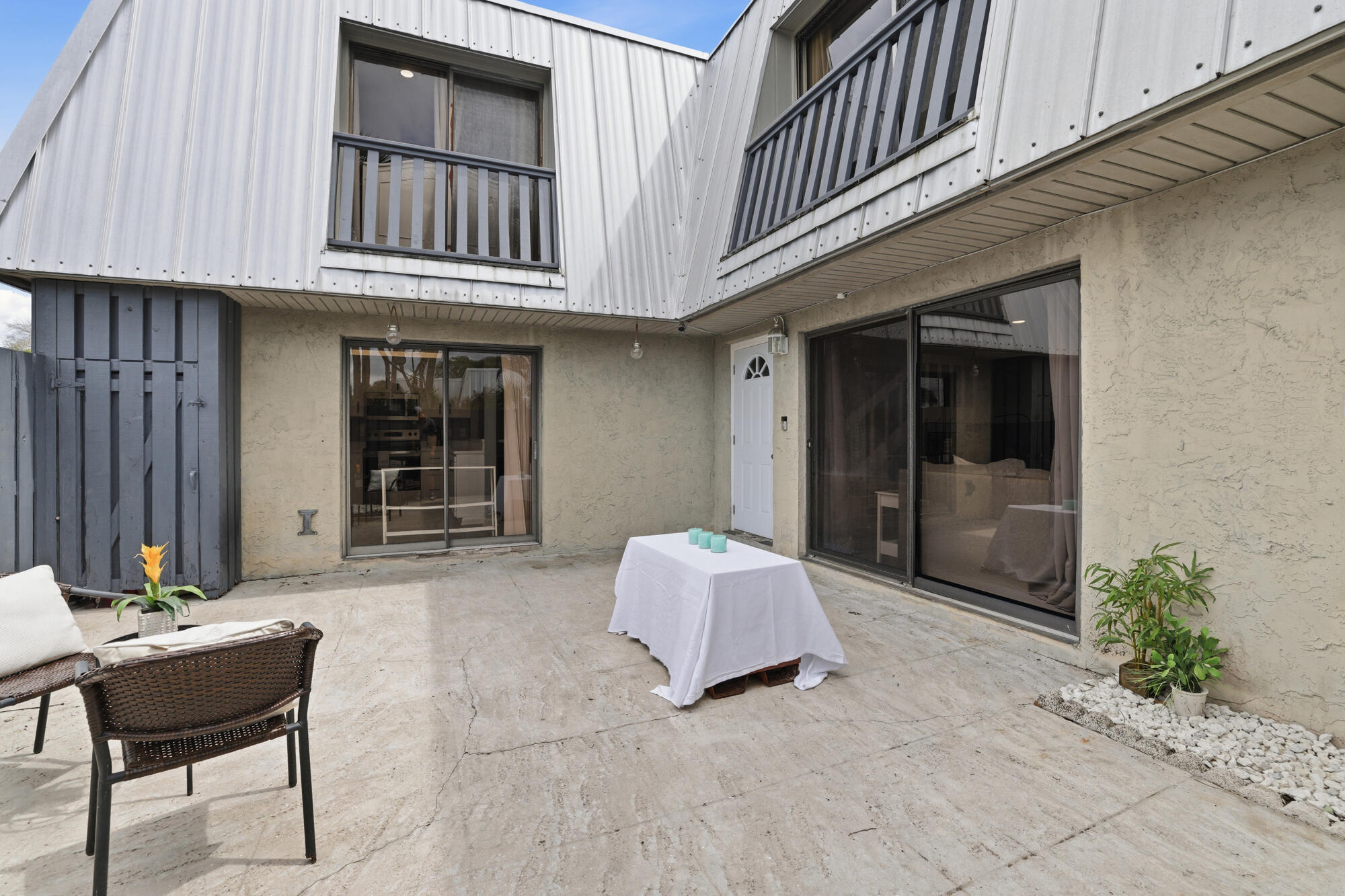 3832 Jefferson Street Stuart, FL 34997 - Photo 2 of 28 Open court yard