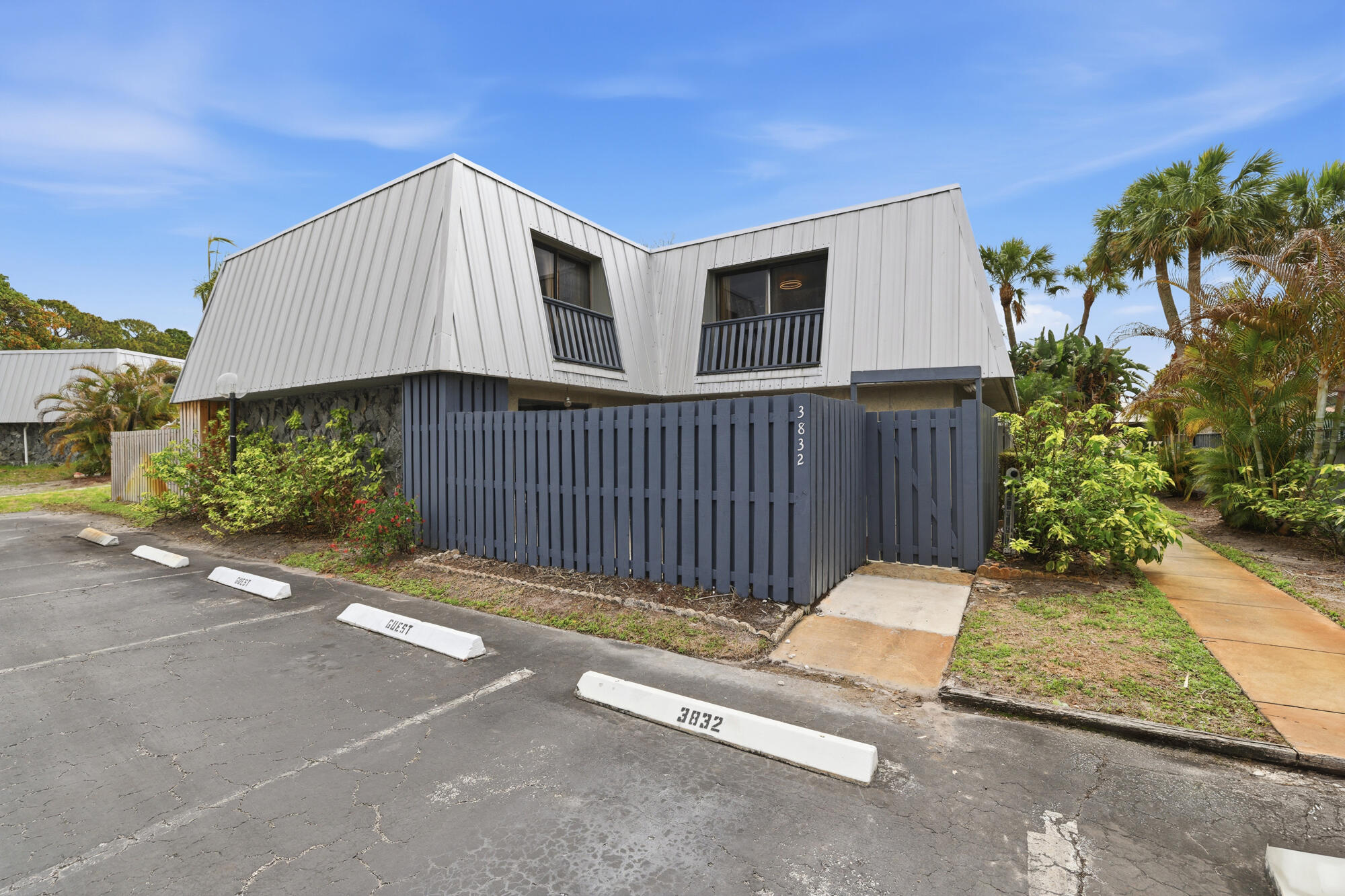 3832 Jefferson Street Stuart, FL 34997 - Photo 22 of 28 Plenty of guest parking