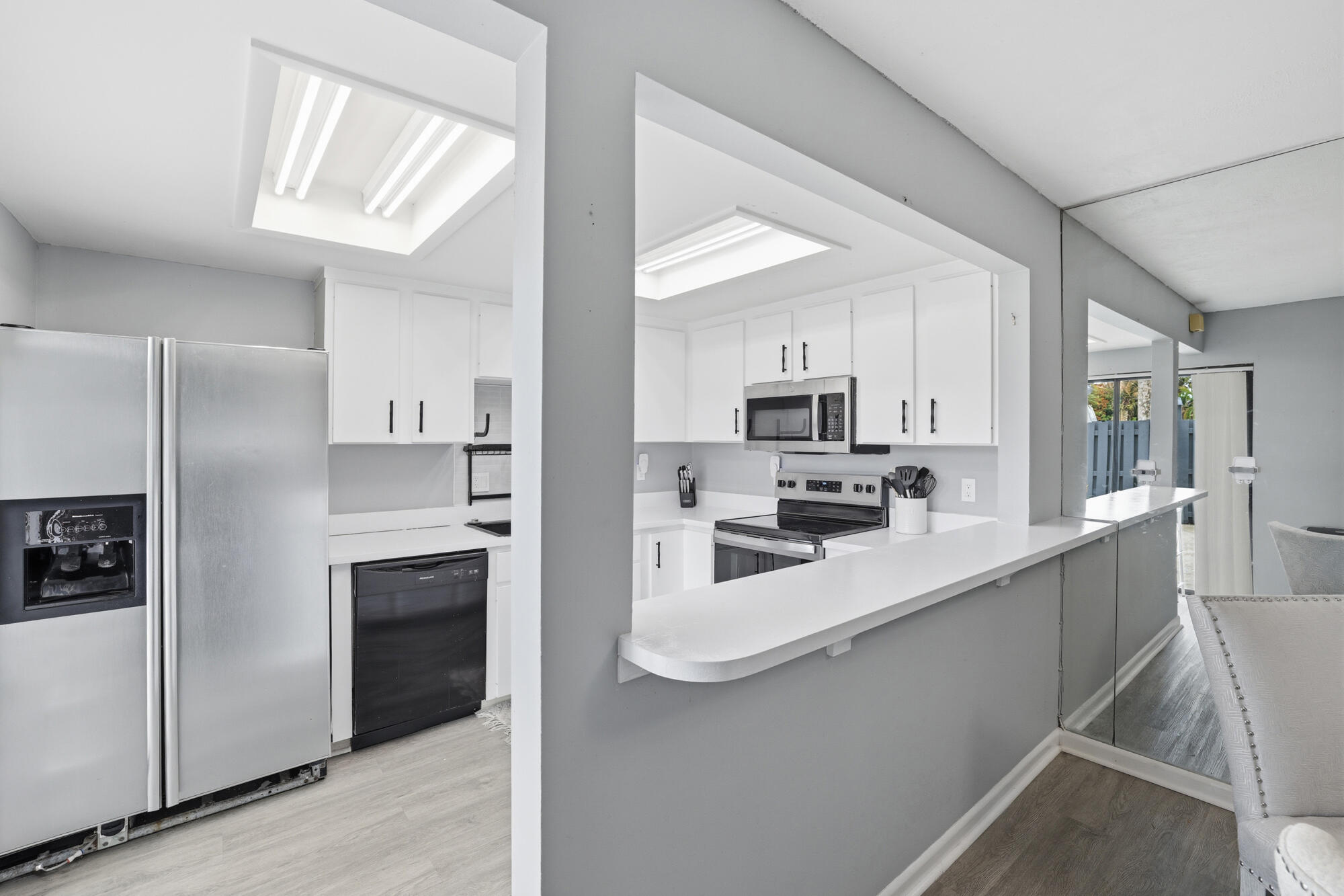 3832 Jefferson Street Stuart, FL 34997 - Photo 10 of 28 SS Appliances