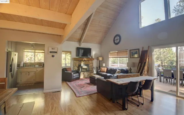 $393,000 | 11979 Myer Court, Groveland, CA 95321