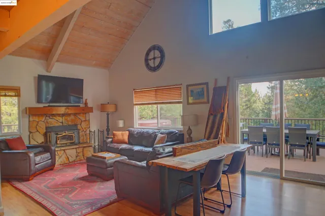 $393,000 | 11979 Myer Court, Groveland, CA 95321