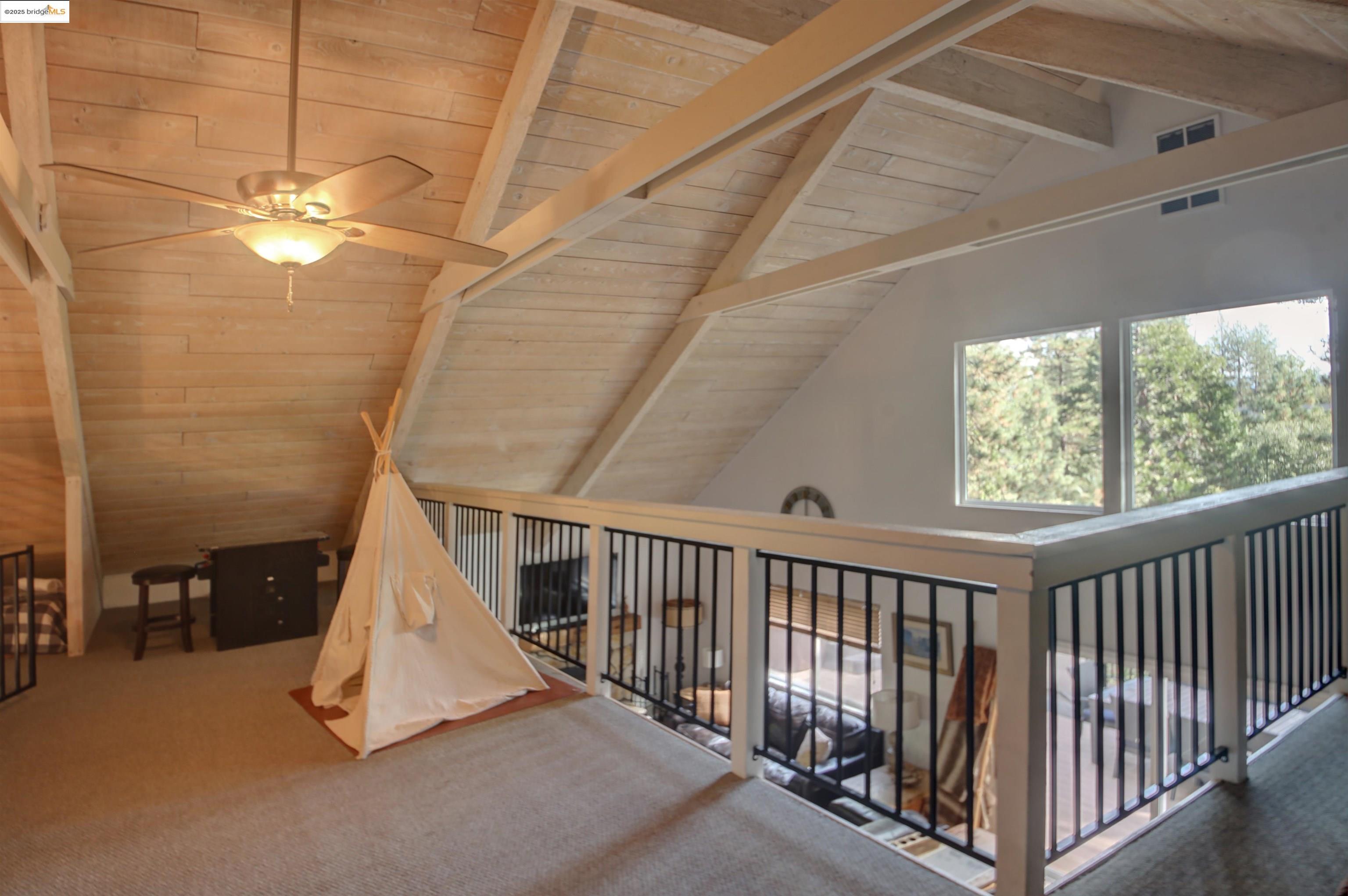 11979 Myer Court Groveland, CA 95321 - Photo 31 of 39 a view of entryway