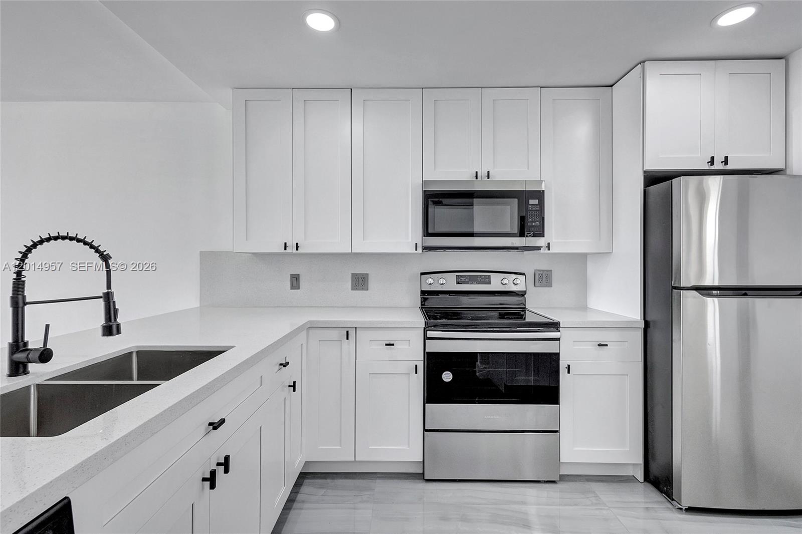 3091 North Course Drive, Unit 702 Pompano Beach, FL 33069 - Photo 5 of 60