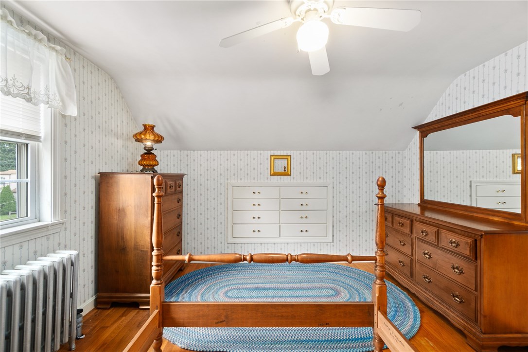 34 Invernia Road Cranston, RI 02920 - Photo 13 of 34 Gallery Image 13