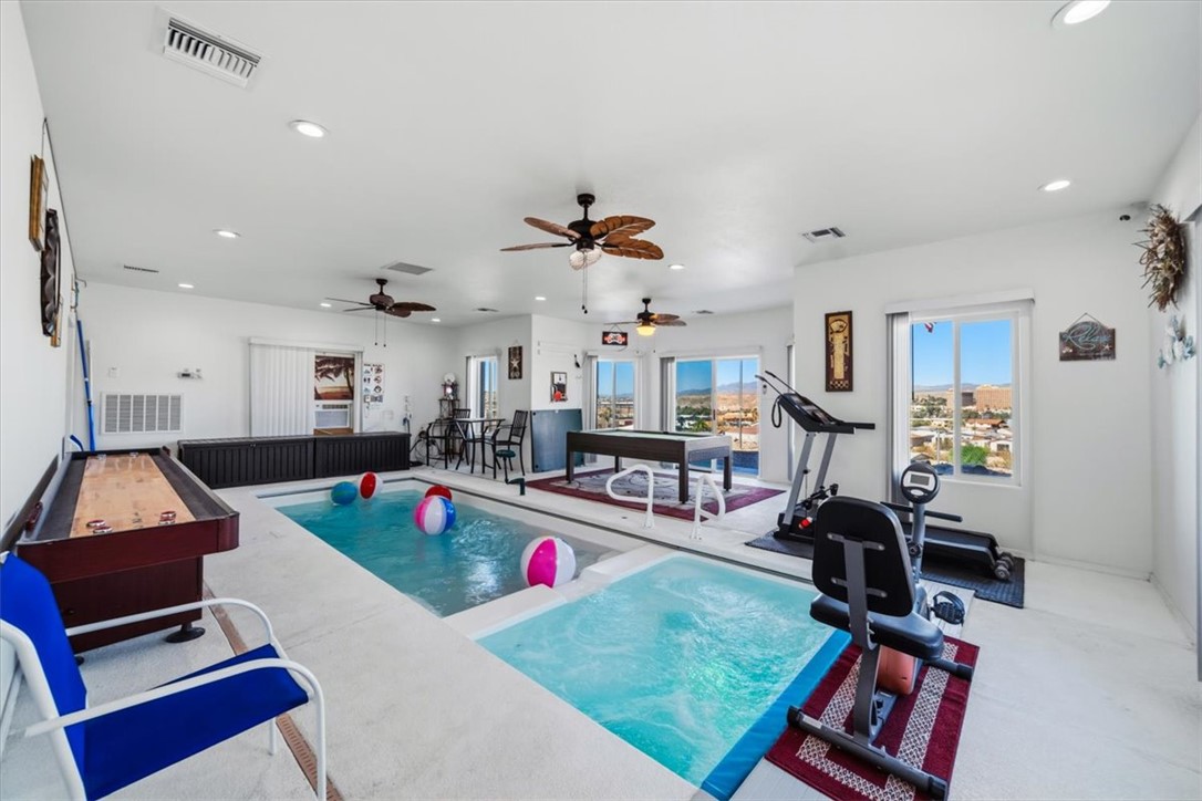 2475 Ripple Drive Bullhead City, AZ 86429 - Photo 4 of 63