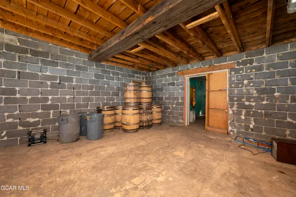 $555,000 | 104 Us Highway, Kremmling, CO 80459