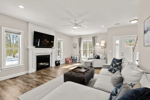 $949,900 | 46 True Road, Salisbury, MA 01952