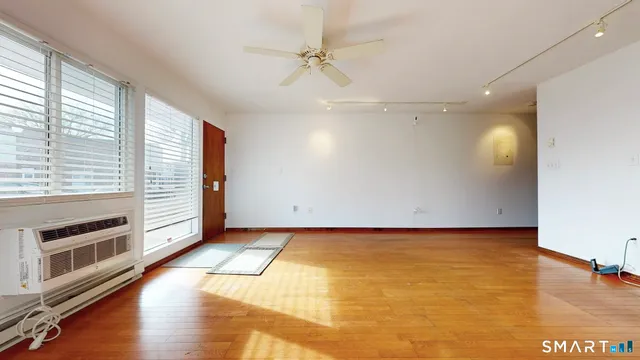 $219,999 | 241 W Walk, Unit 241, West Haven, CT 06516